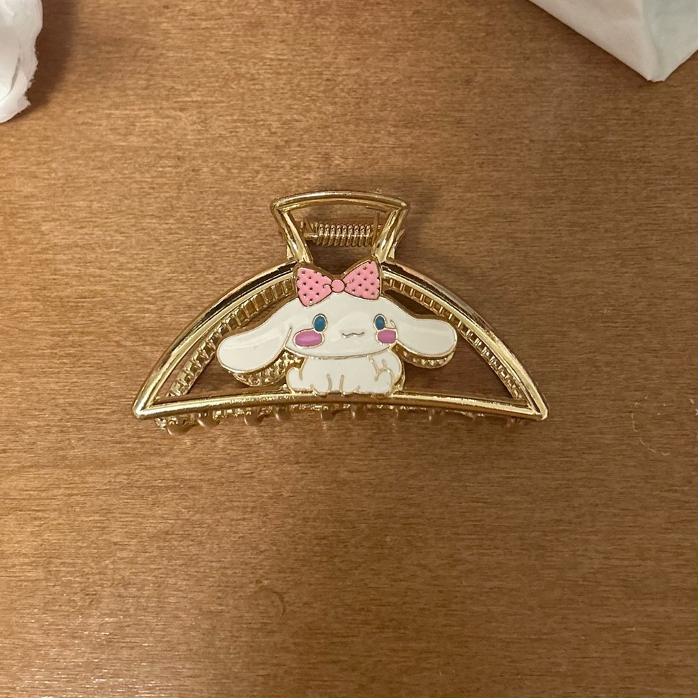 LAST CALL! sanrio cinnamoroll hair claw clip